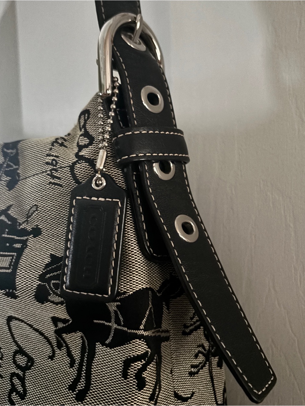 Vintage Coach Horse & Carriage Print Hobo Bag | Iconic Black and Grey - Picture 2 of 6